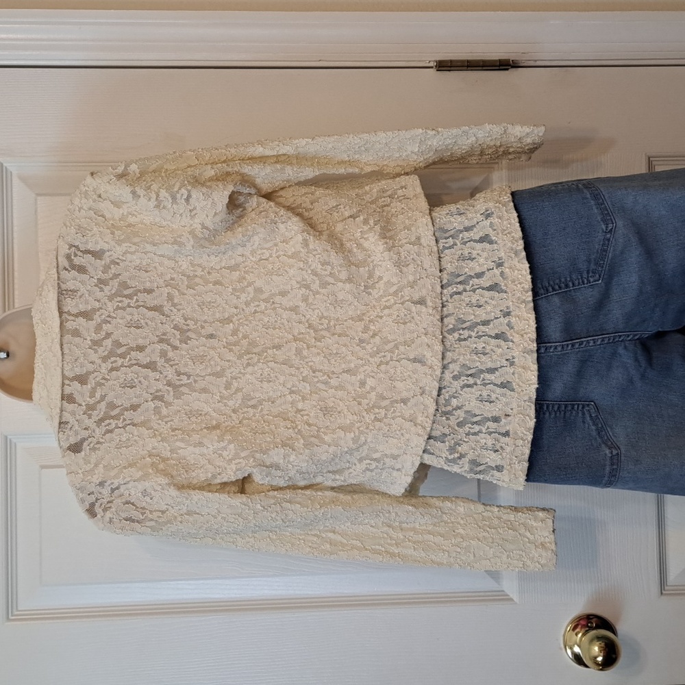 2-pc Lace Top Set - Picture 9 of 12